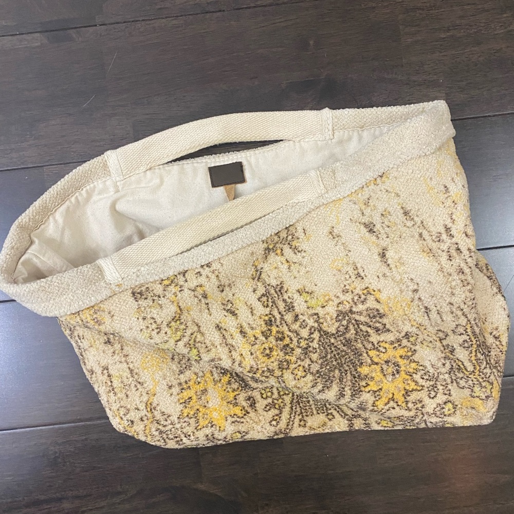 Urban Outfitter Rug Overnight Tote